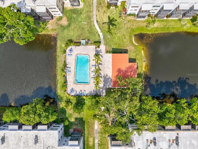 a picture of a building