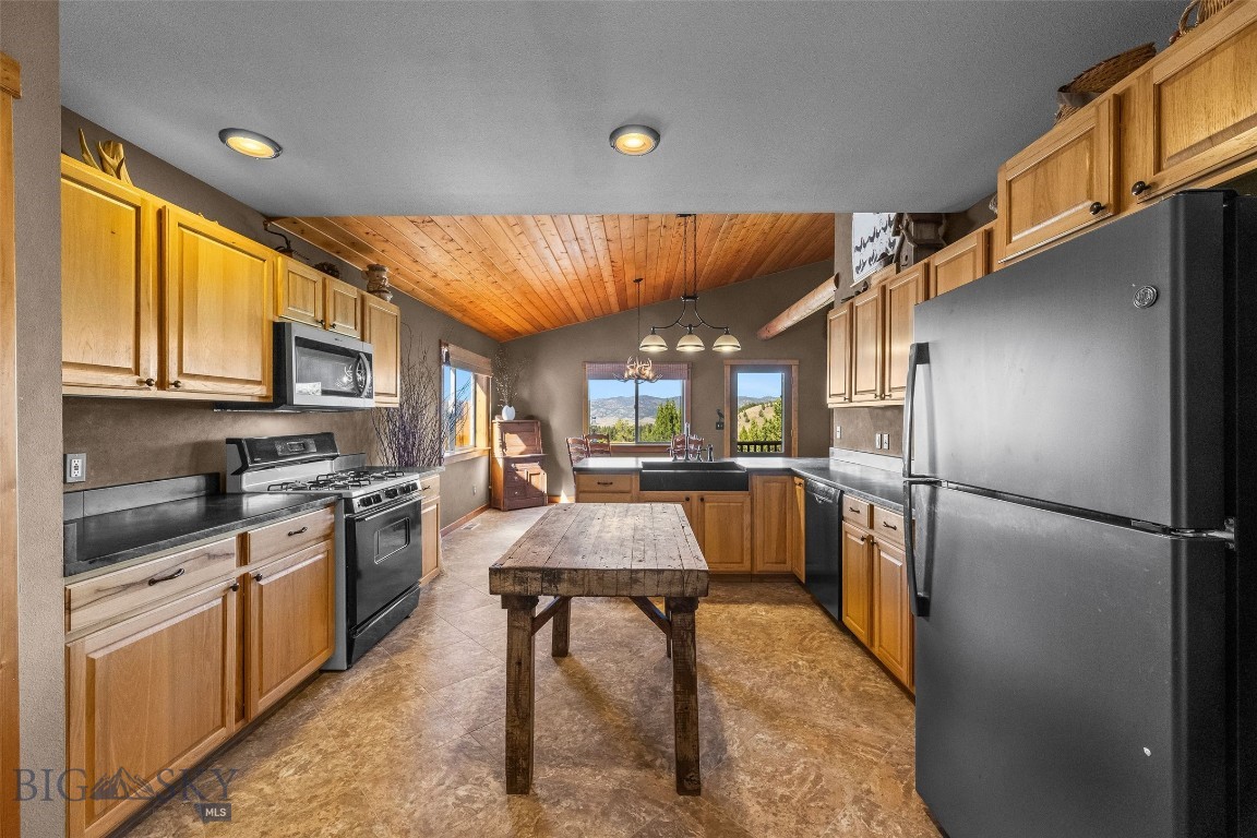 930 Colt Road Bozeman, MT 59715 - Photo 9 of 41 Gallery Image 9