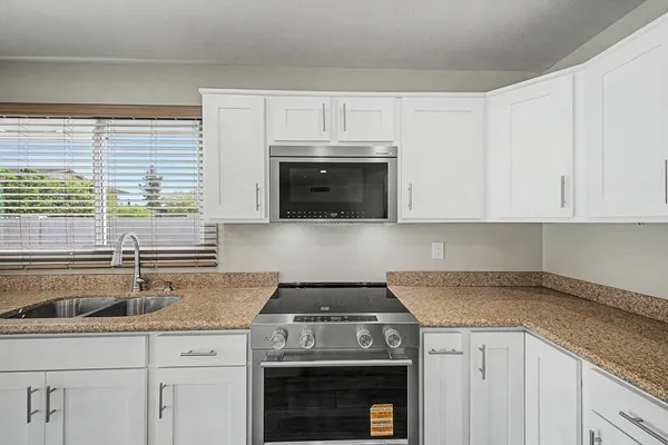 $2,450 | 710 East Bell De Mar Drive, Tempe, AZ 85283