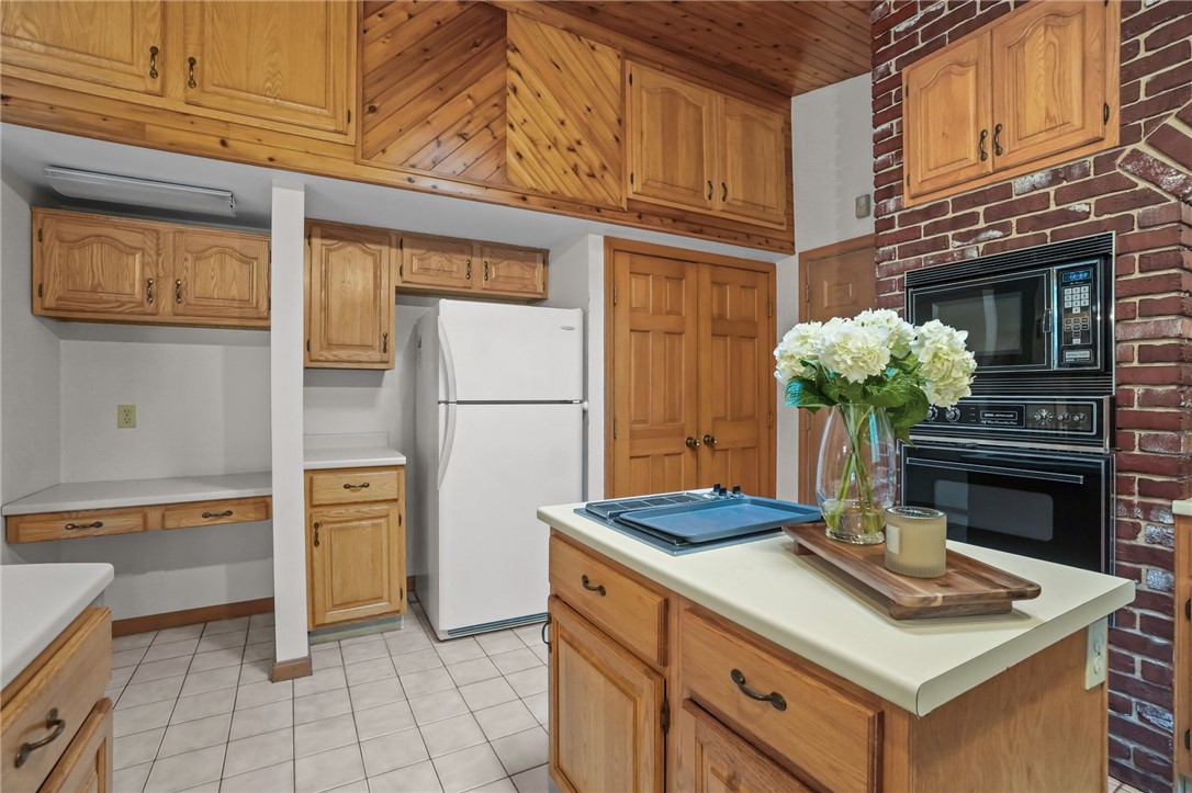 18 Biscuit Hill Road Foster, RI 02825 - Photo 8 of 27