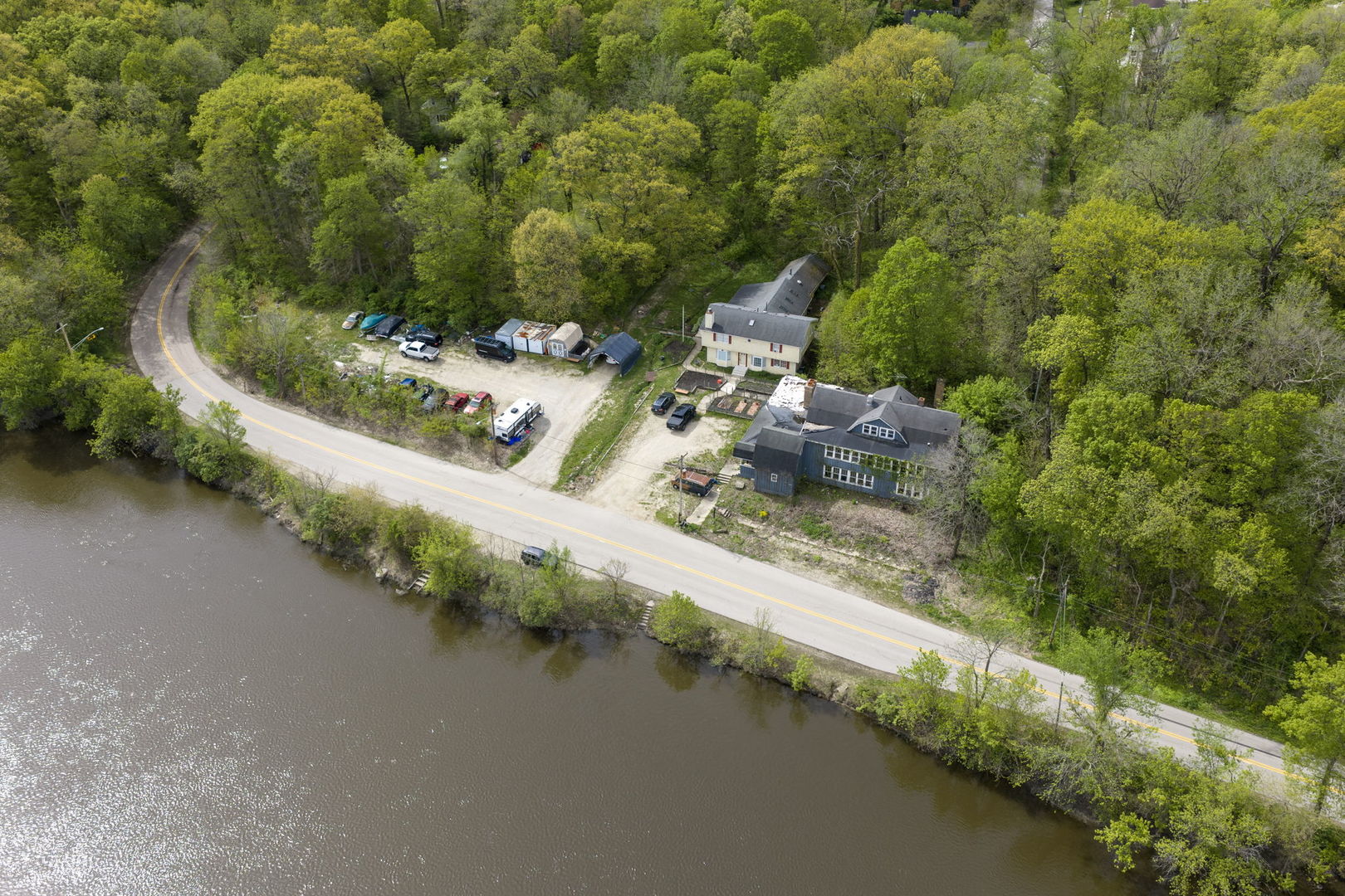 35W333 Riverside Drive St. Charles, IL 60174 - Photo 17 of 29