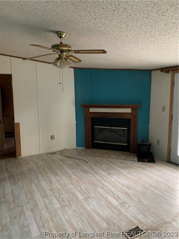 6400 Waldos Beach Road Fayetteville, NC 28306 - Photo 17 of 29 a view of empty room with a fireplace