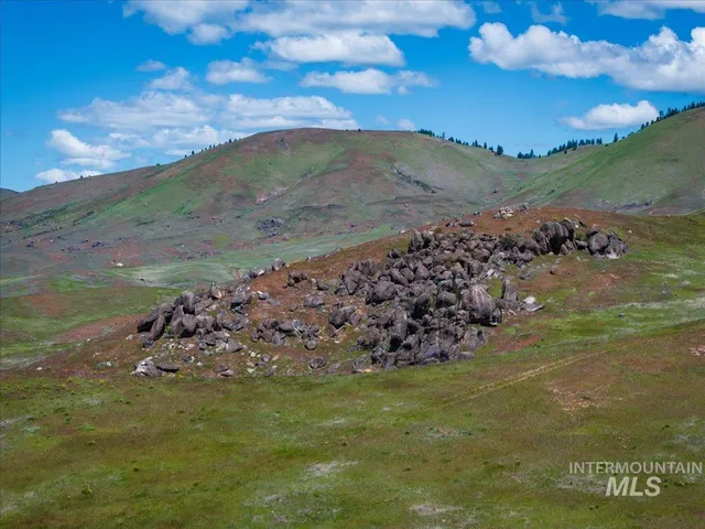 $1,700,000 | 277-acres 277-acres Timber Butte Road, Sweet, ID 83670