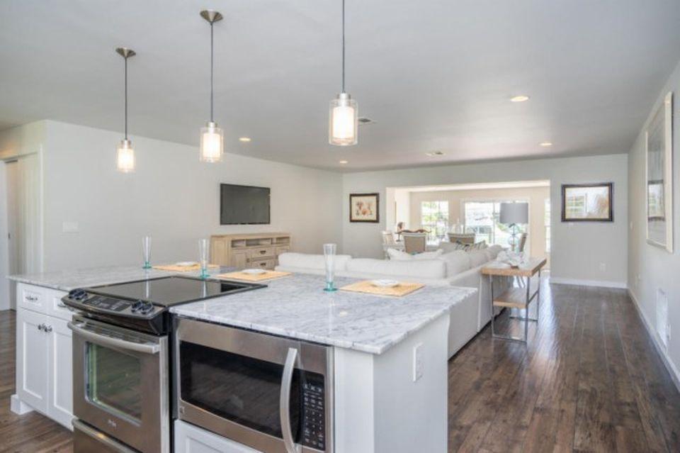 1299 Southwest Seahawk Way Palm City, FL 34990 - Photo 6 of 24 Kitchen