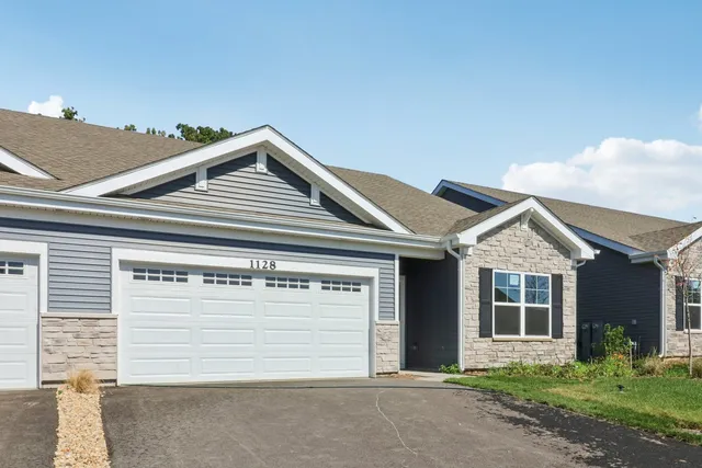 $414,990 | 1128 Bluebell Lane, Bartlett, IL 60103
