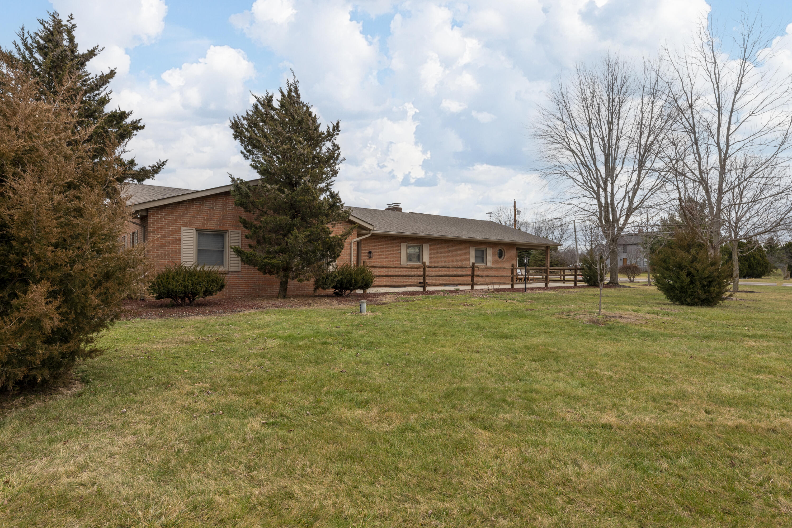 8900 Patterson Road Hilliard, OH 43026 - Photo 3 of 54 Gallery Image 3