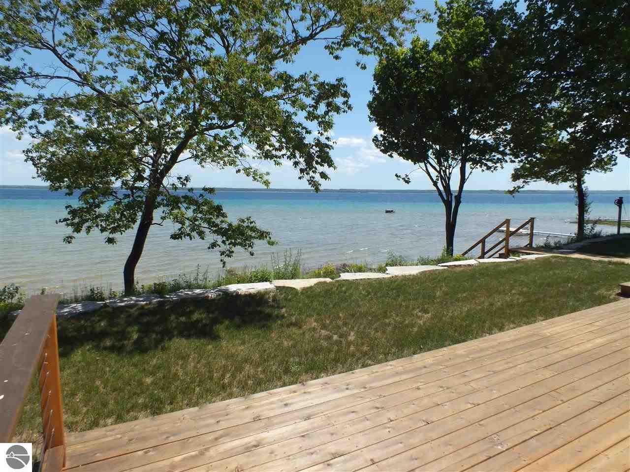 13660 Bluff Road Traverse City, MI 49686 - Photo 18 of 34 1782474-20.JPG