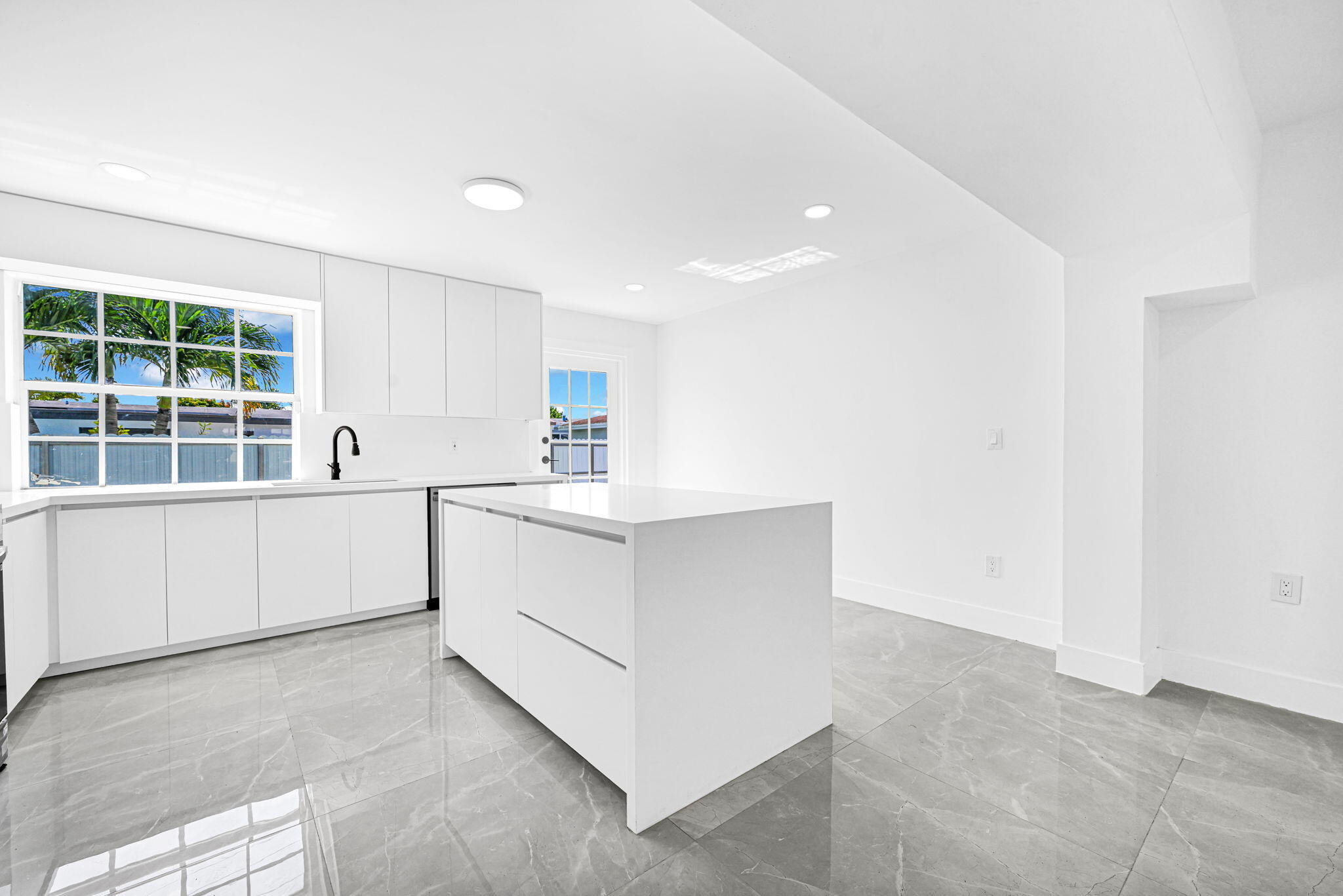 4040 Southwest 108th Avenue Miami, FL 33165 - Photo 17 of 20 68-web-or-mls-DSC_1704