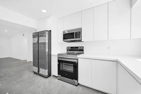 $799,000 | 4040 Southwest 108th Avenue, Miami, FL 33165