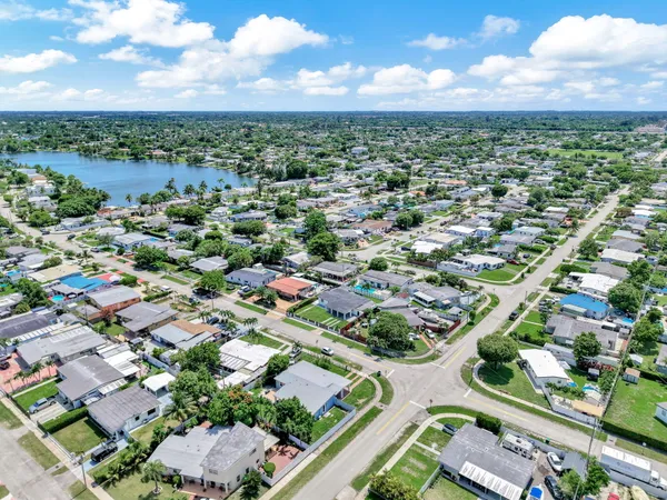 $799,000 | 4040 Southwest 108th Avenue, Miami, FL 33165