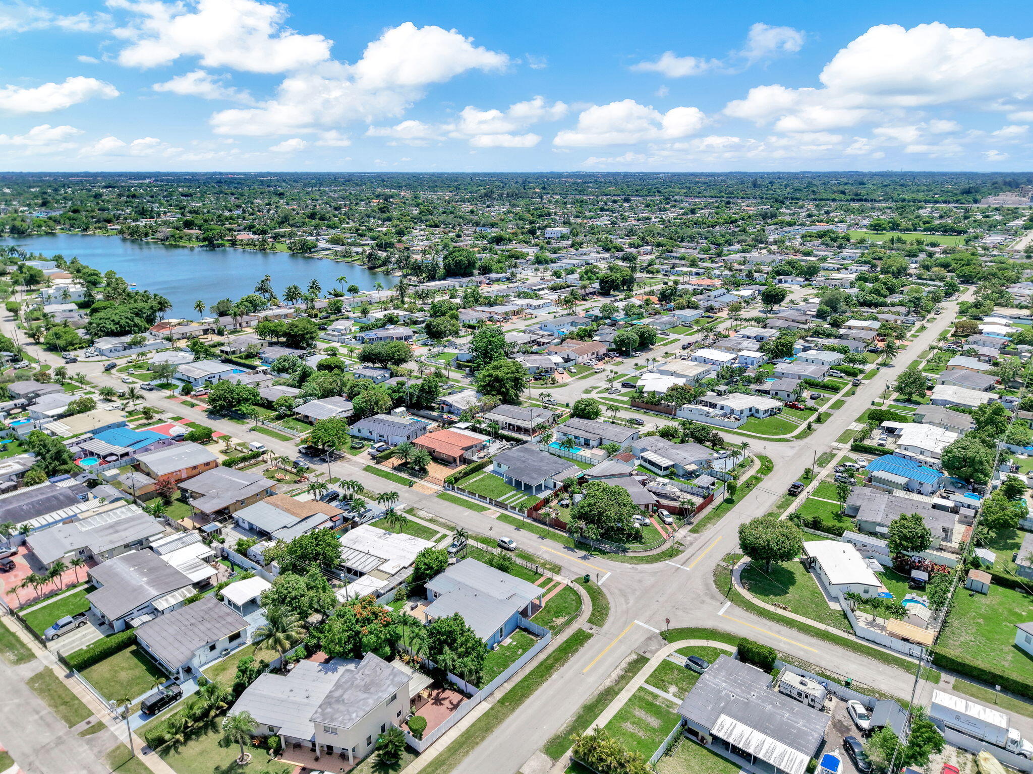 4040 Southwest 108th Avenue Miami, FL 33165 - Photo 3 of 20 10-web-or-mls-DJI_20250721150617_0034_D