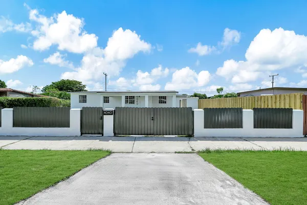 $799,000 | 4040 Southwest 108th Avenue, Miami, FL 33165