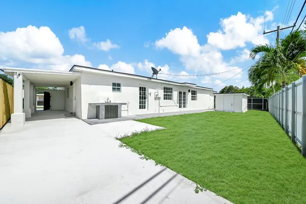 $799,000 | 4040 Southwest 108th Avenue, Miami, FL 33165
