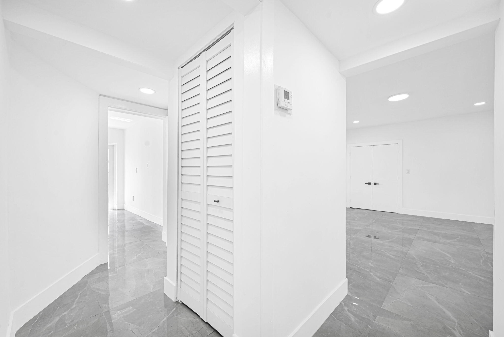 4040 Southwest 108th Avenue Miami, FL 33165 - Photo 9 of 20 45-web-or-mls-DSC_1449