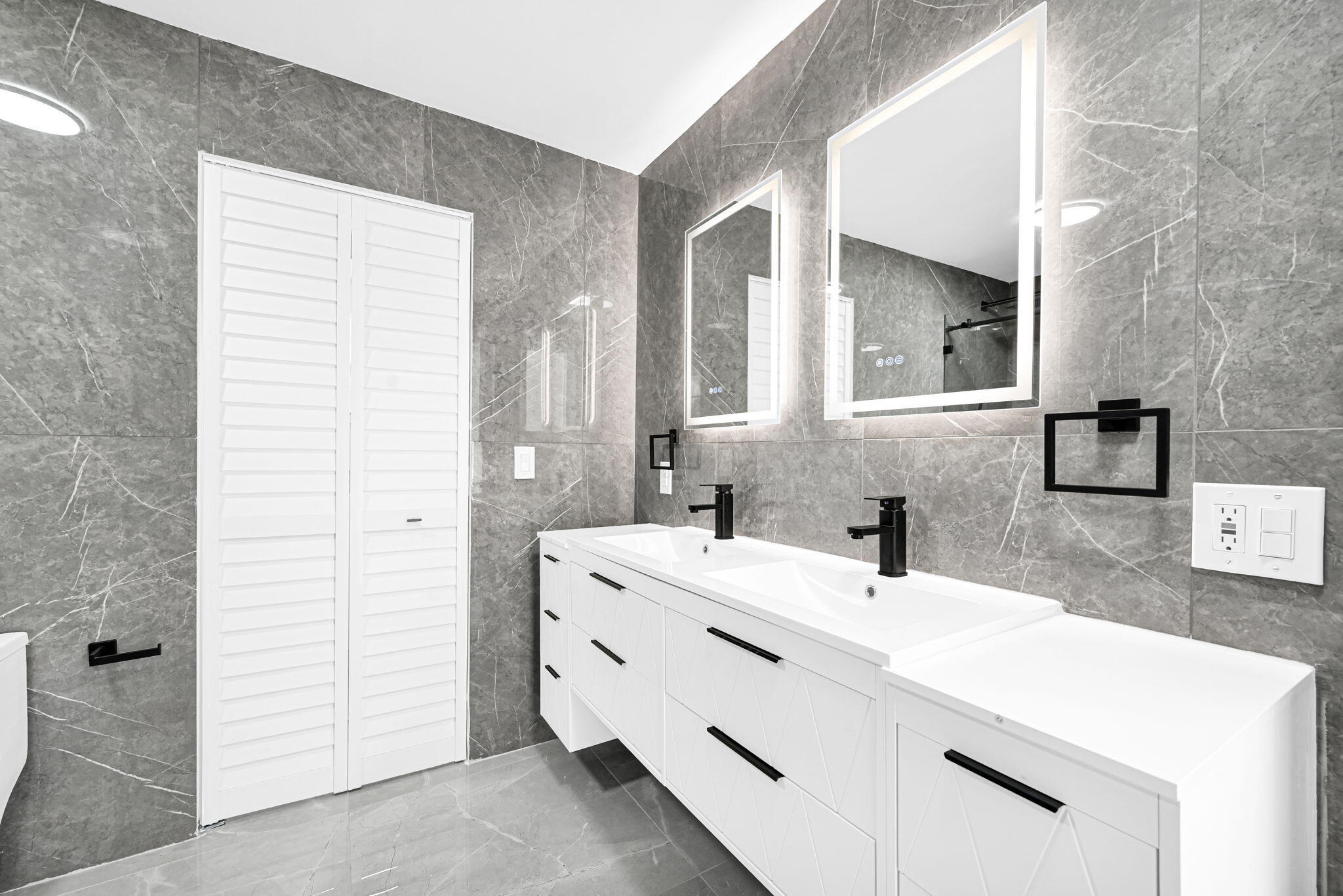4040 Southwest 108th Avenue Miami, FL 33165 - Photo 10 of 20 51-web-or-mls-DSC_1509