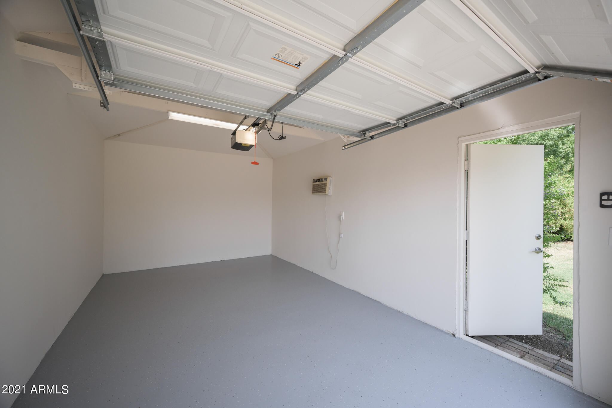 1326 West Roma Avenue Phoenix, AZ 85013 - Photo 18 of 27 Garage