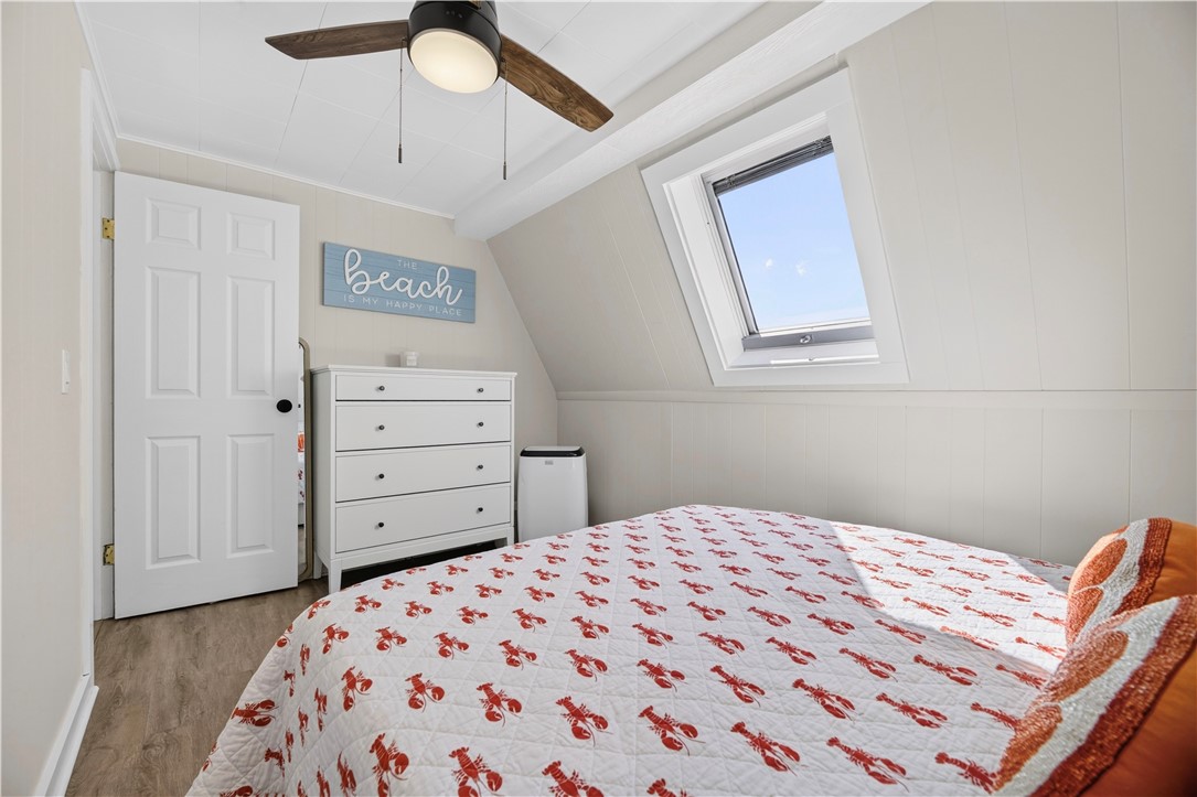 11 Collins Avenue Westerly, RI 02891 - Photo 17 of 43