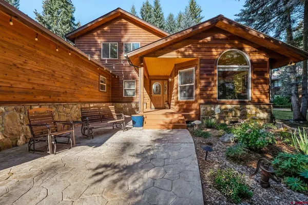 $999,900 | 830 Mushroom Lane, Bayfield, CO 81122