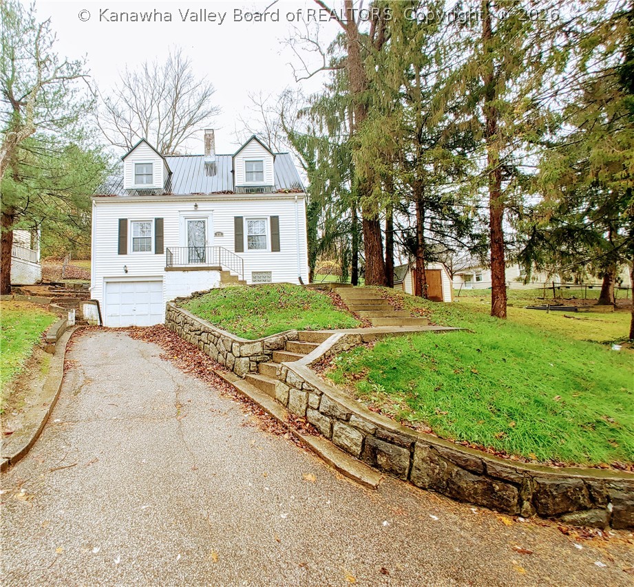 896 Sherwood Road Charleston, WV 25314 - Photo 4 of 19 Gallery Image 4