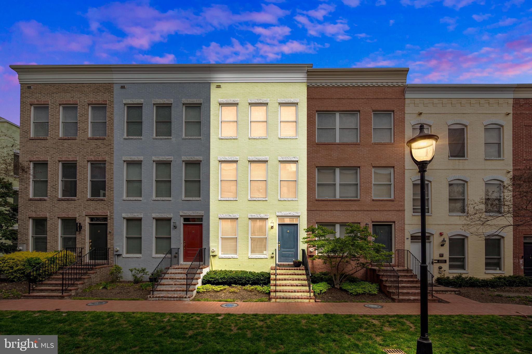 1017 5th Street Southeast Washington, DC 20003 - Photo 2 of 45