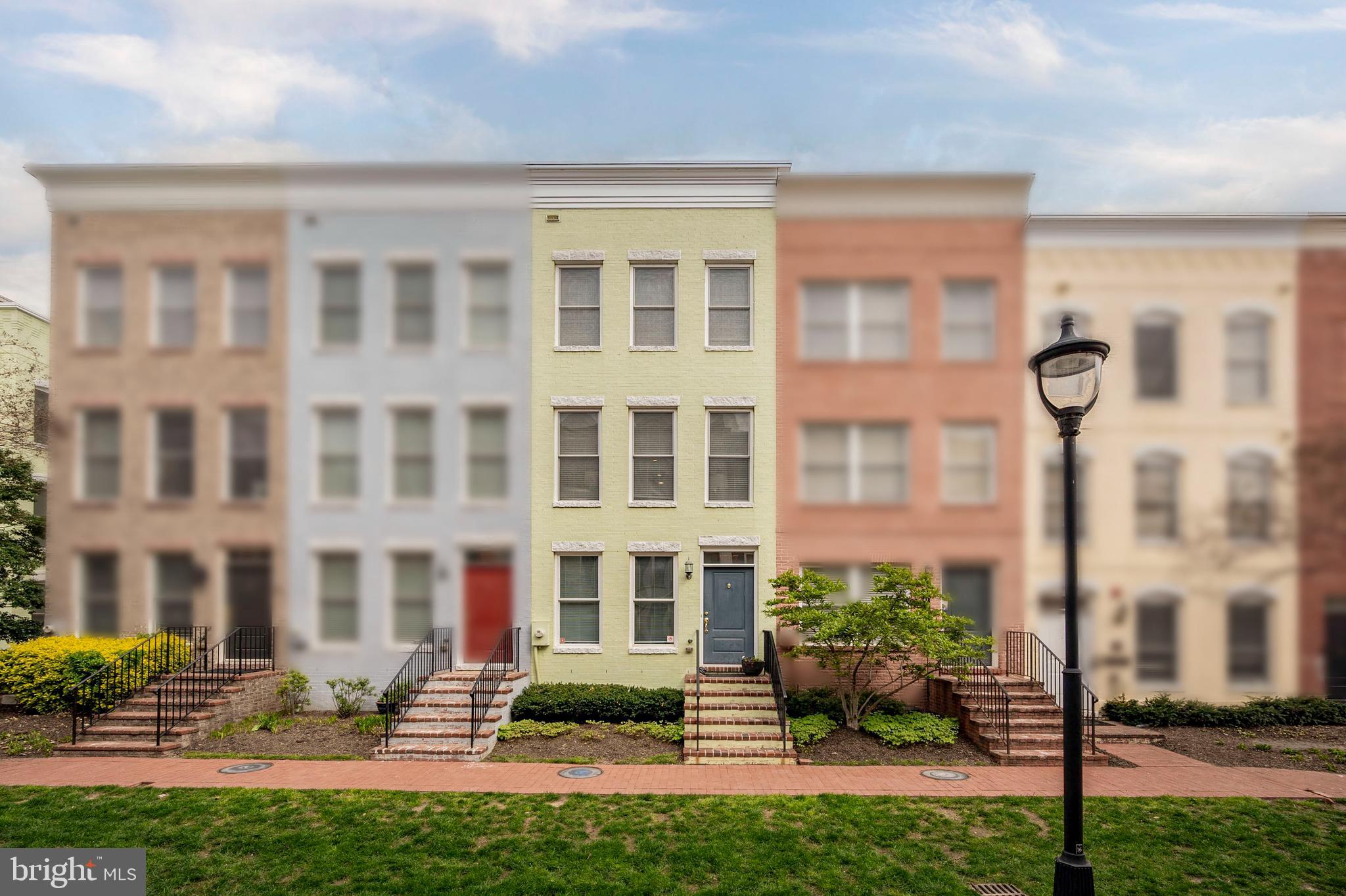 1017 5th Street Southeast Washington, DC 20003 - Photo 3 of 45