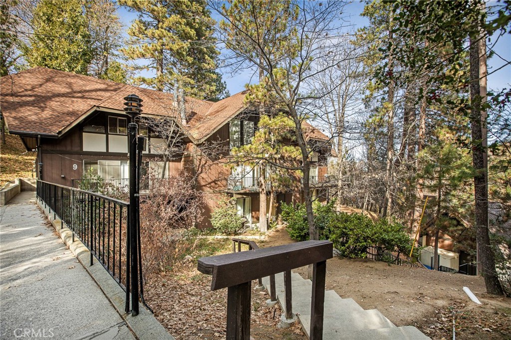 966 Willow Creek Road, Unit 9 Lake Arrowhead, CA 92352 - Photo 24 of 24 a view of a pathway of a house
