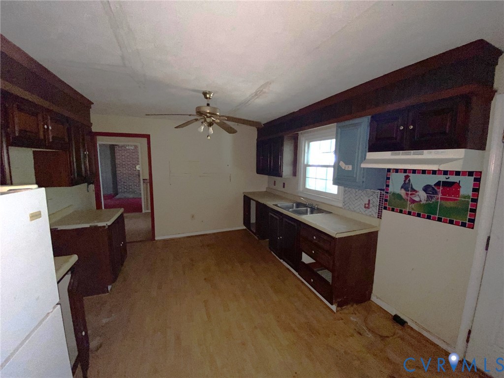 460 Thompson Avenue West Point, VA 23181 - Photo 14 of 29