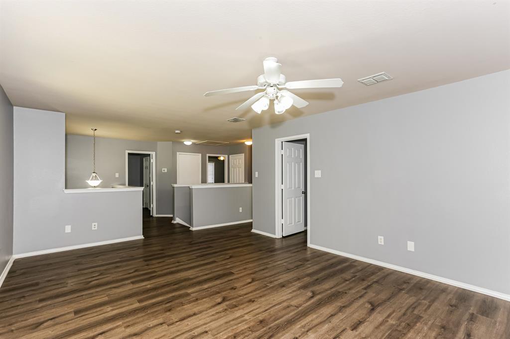 9233 Monument Court Fort Worth, TX 76244 - Photo 12 of 25
