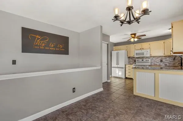 $335,000 | 507 Woolf Road, Warrenton, MO 63383