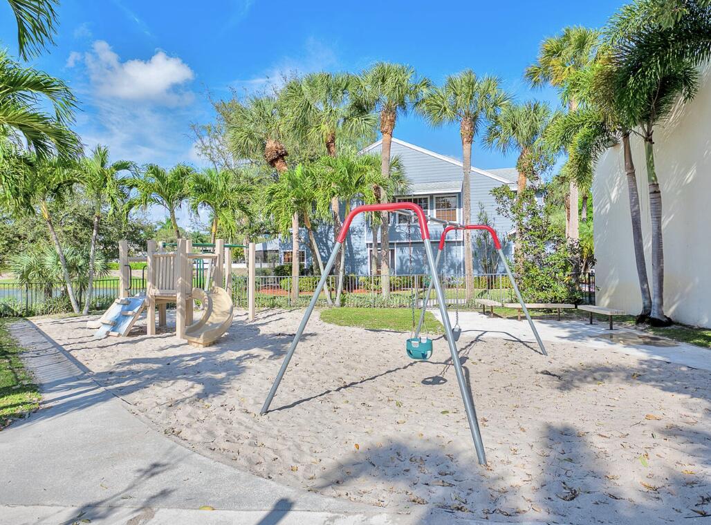 5124 Point Alexis Boca Raton, FL 33431 - Photo 19 of 21 a view of a volley ball court