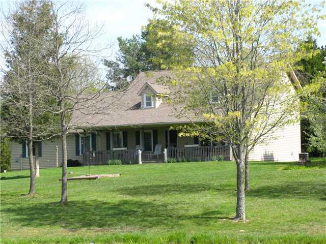 6430 Poplar Grove Road Columbus, IN 47201 - Photo 1 of 24