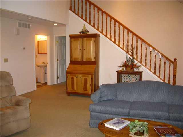 6430 Poplar Grove Road Columbus, IN 47201 - Photo 4 of 24