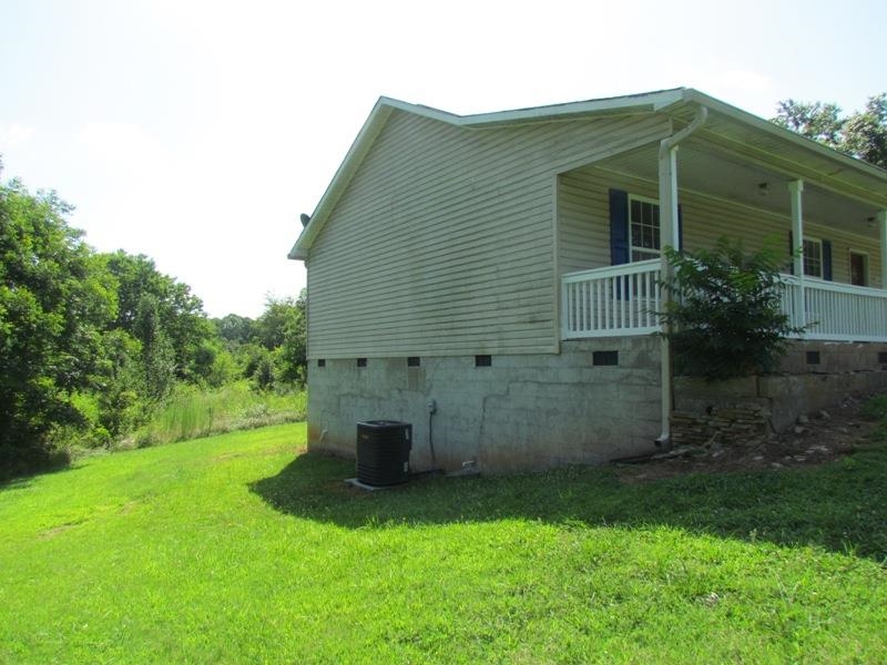 635 Wilkins Road Campobello, SC 29322 - Photo 25 of 25