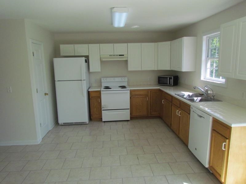 635 Wilkins Road Campobello, SC 29322 - Photo 7 of 25