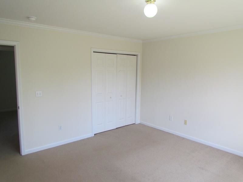635 Wilkins Road Campobello, SC 29322 - Photo 10 of 25