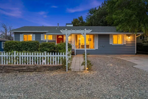 $485,000 | 725 Mingus Avenue, Prescott, AZ 86301