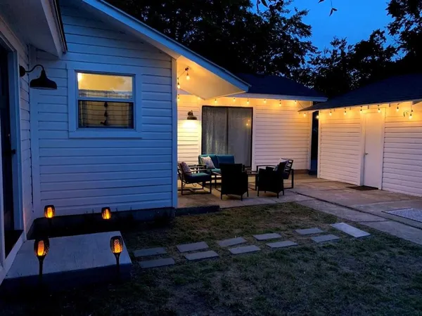 $1,995 | 2021 Bluebonnet Drive, Fort Worth, TX 76111