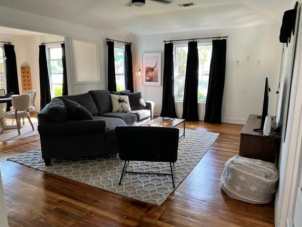 $1,995 | 2021 Bluebonnet Drive, Fort Worth, TX 76111