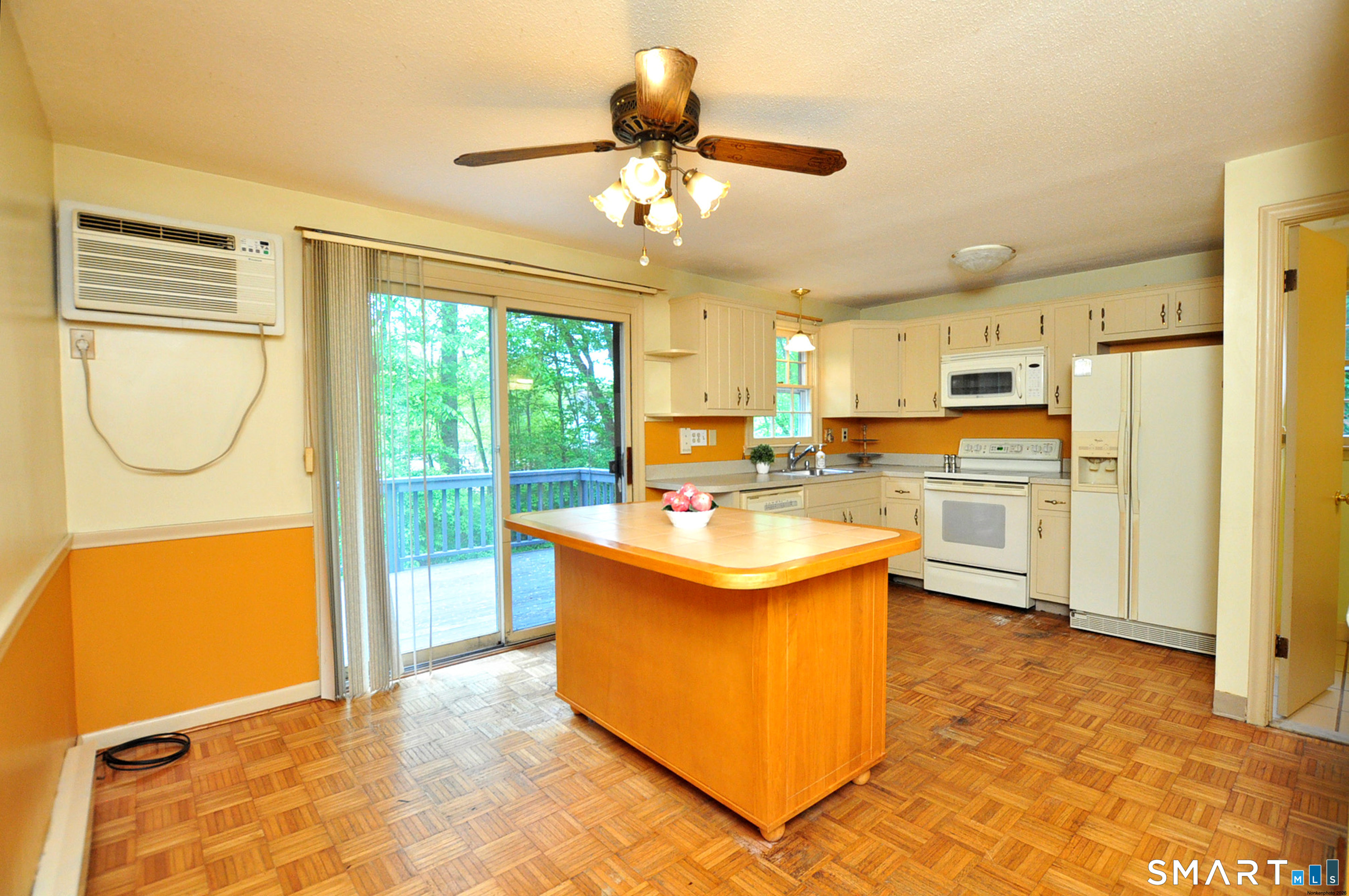 86 Brandywine Lane, Unit 86 Suffield, CT 06078 - Photo 8 of 25