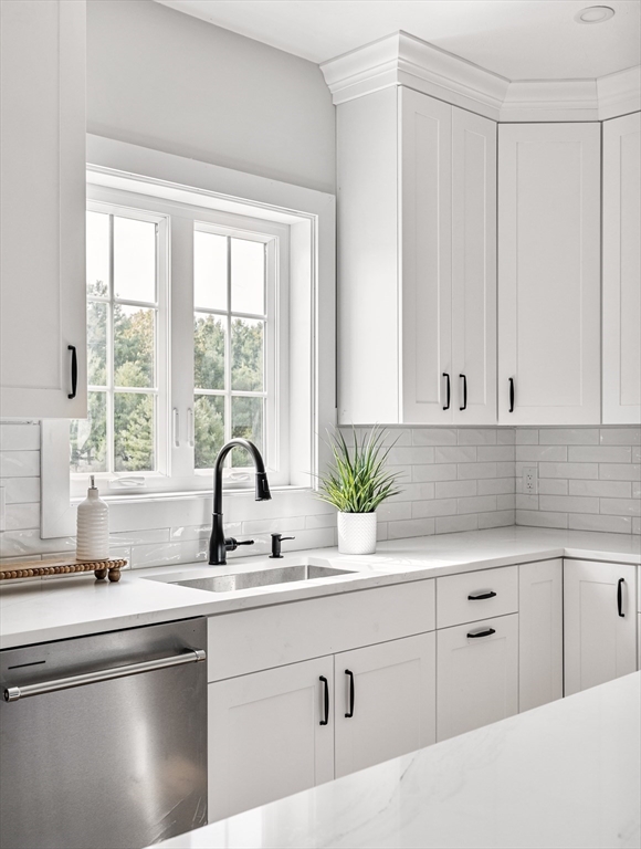 2 April Way Millis, MA 02054 - Photo 10 of 42