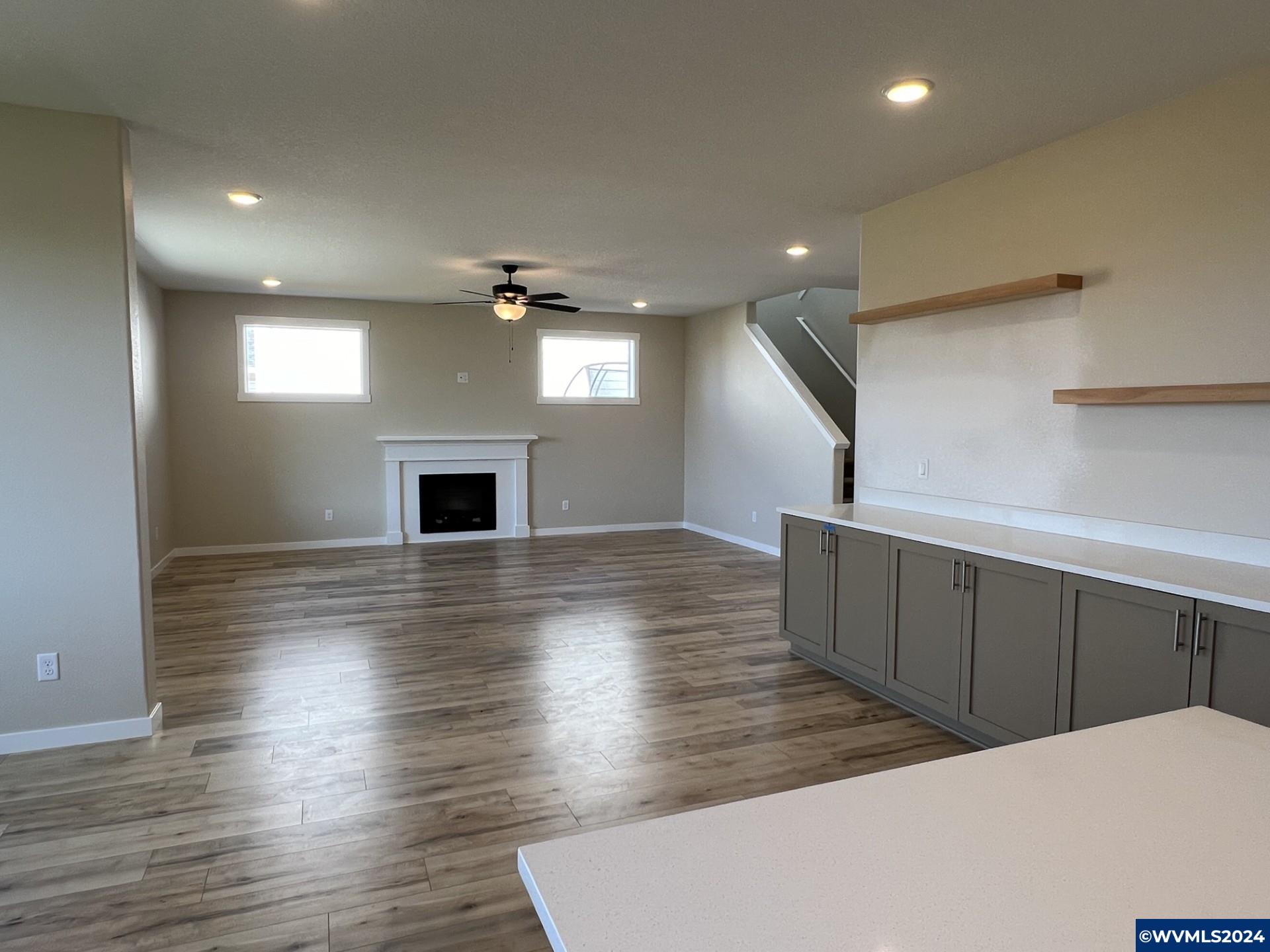 11231 Blueberry Loop Donald, OR 97020 - Photo 2 of 18