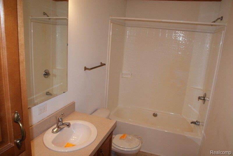 3366 Howard Road Marlette, MI 48453 - Photo 11 of 13 Bath 2