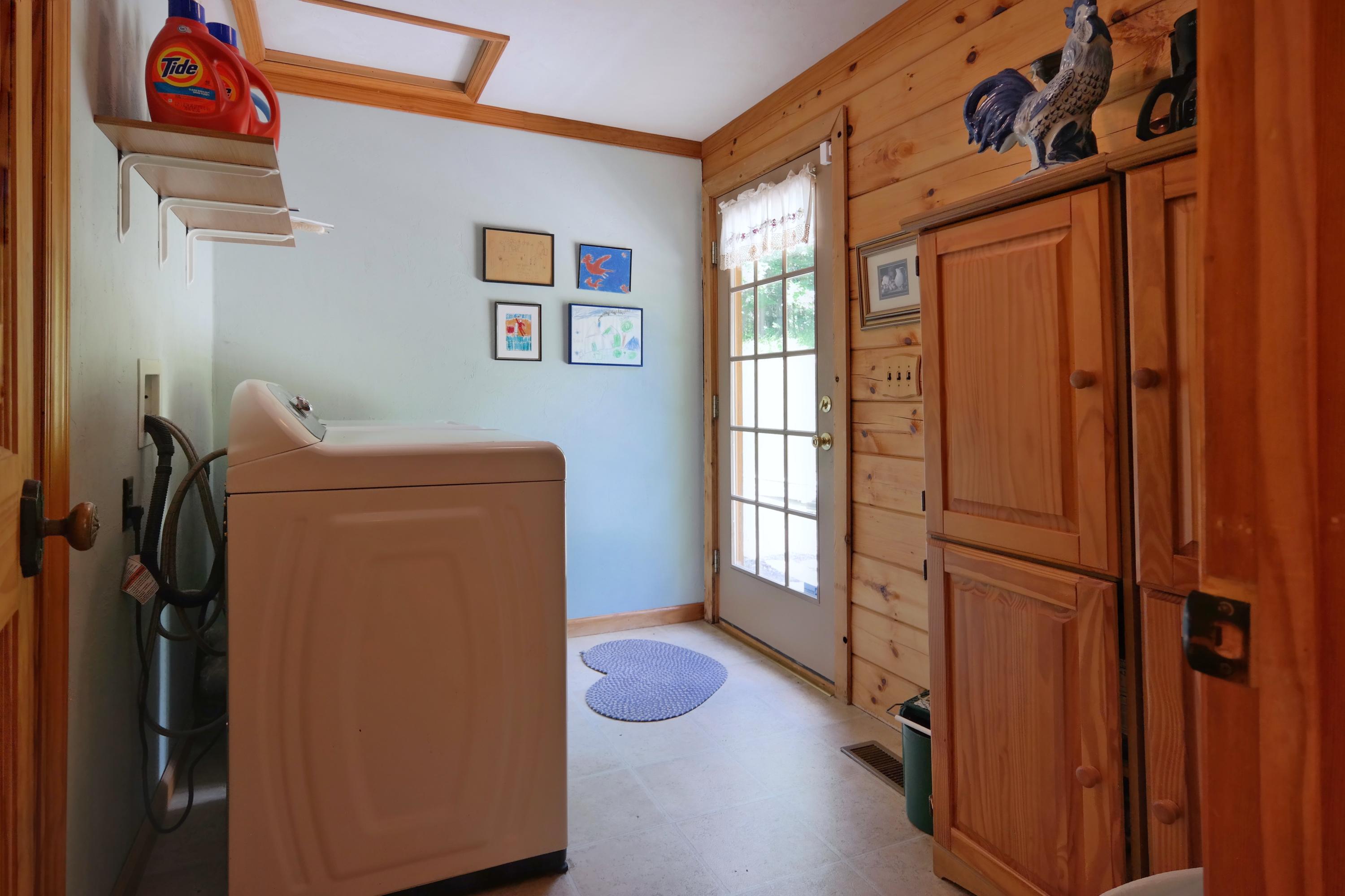 450 Kyles Mill Road Buchanan, VA 24066 - Photo 21 of 49 Laundry Area