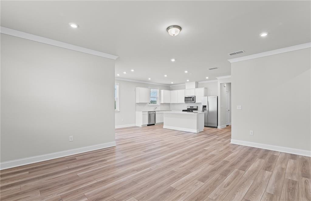 137 Kenney Way Locust Grove, GA 30248 - Photo 10 of 36