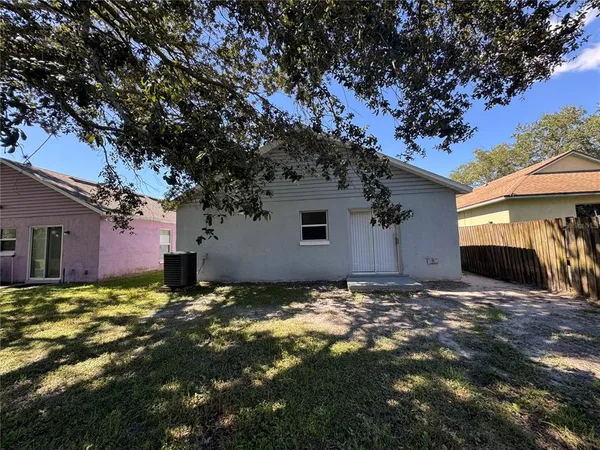 $1,949 | 1143 Fremont Park Avenue, Orlando, FL 32808