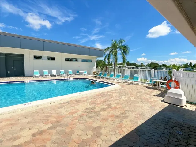 $185,000 | 1100 South Belcher Road, Unit 657, Largo, FL 33771