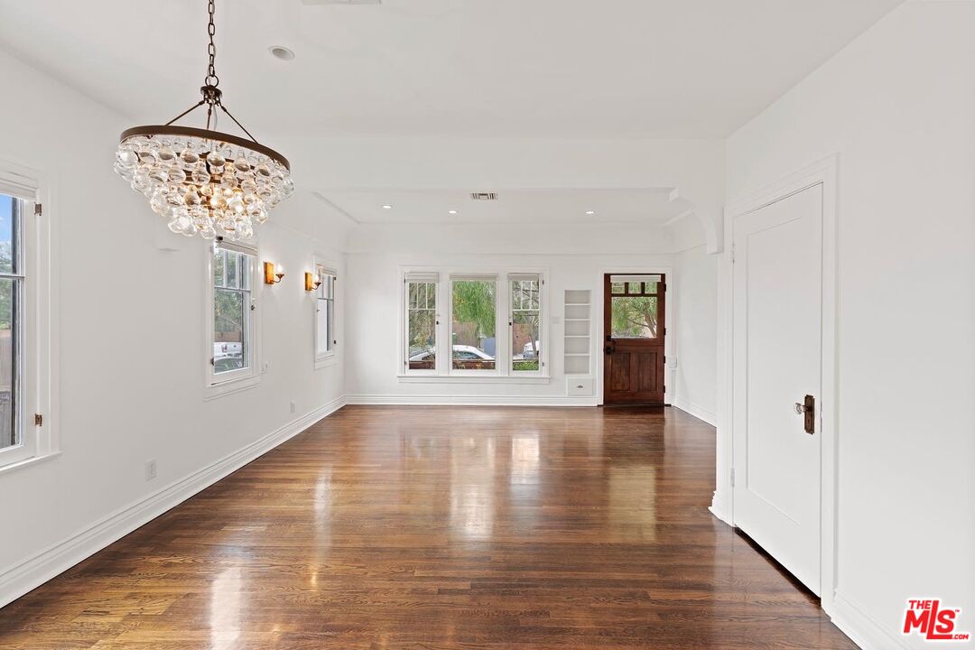 228 Rennie Avenue Venice, CA 90291 - Photo 6 of 26