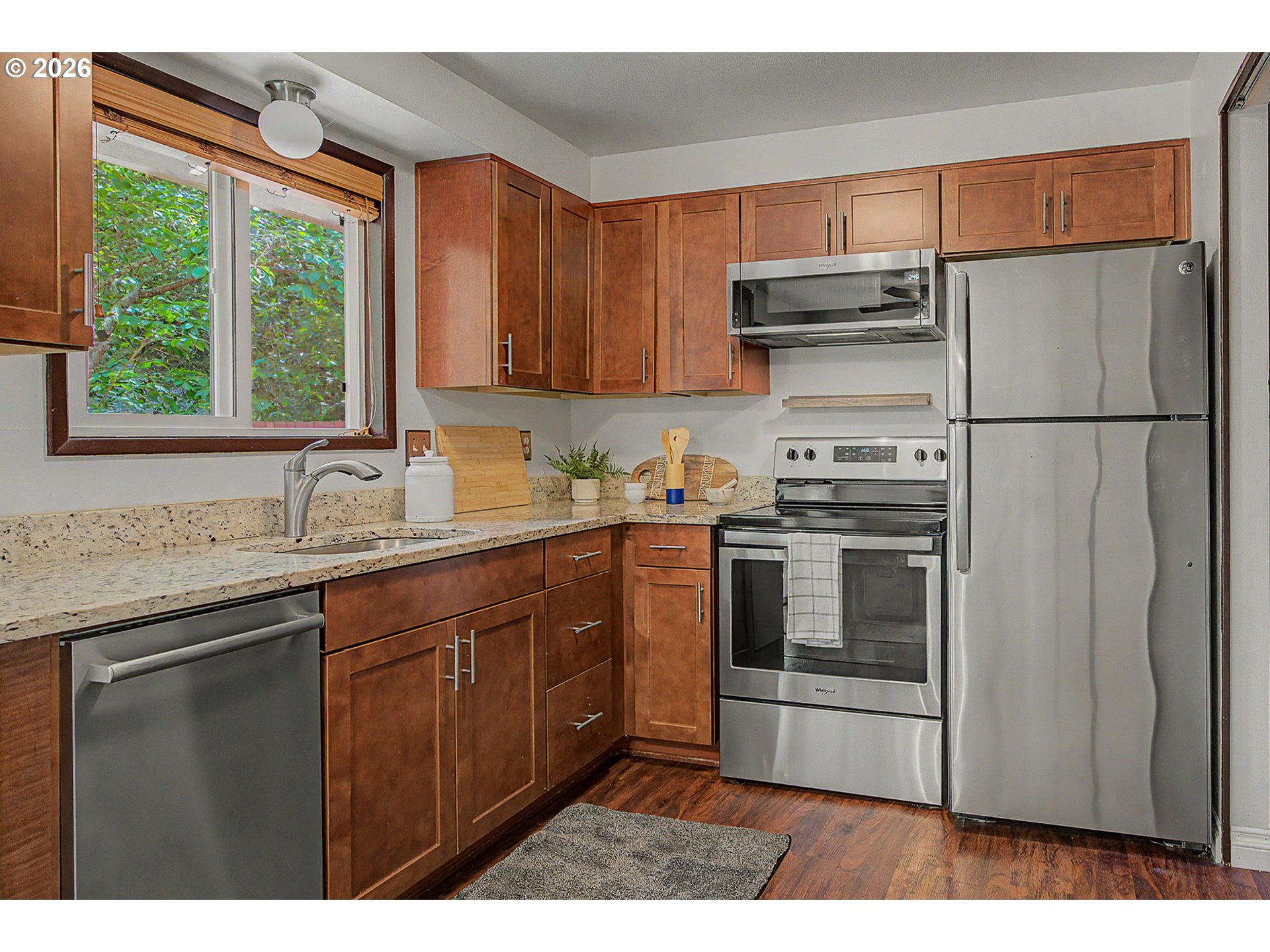9649 Southwest Davies Road Beaverton, OR 97008 - Photo 8 of 46