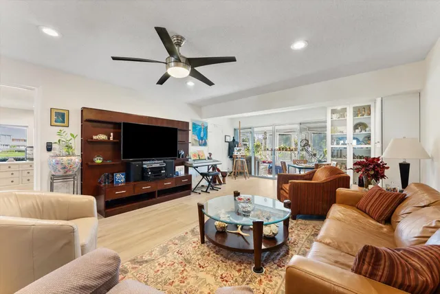 $279,000 | 1940 Northwest 13th Street, Unit 12A, Delray Beach, FL 33445