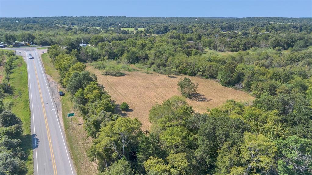 979 Rd Franklin Tx 77856 Road Franklin, TX 77856 - Photo 3 of 6 an aerial view of mountain with trees in the background